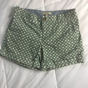 Gorgeous geometric pattern shorts